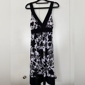 Black White Floral Empire Waist Dress Large Sleeveless V Neck Tie Back Large